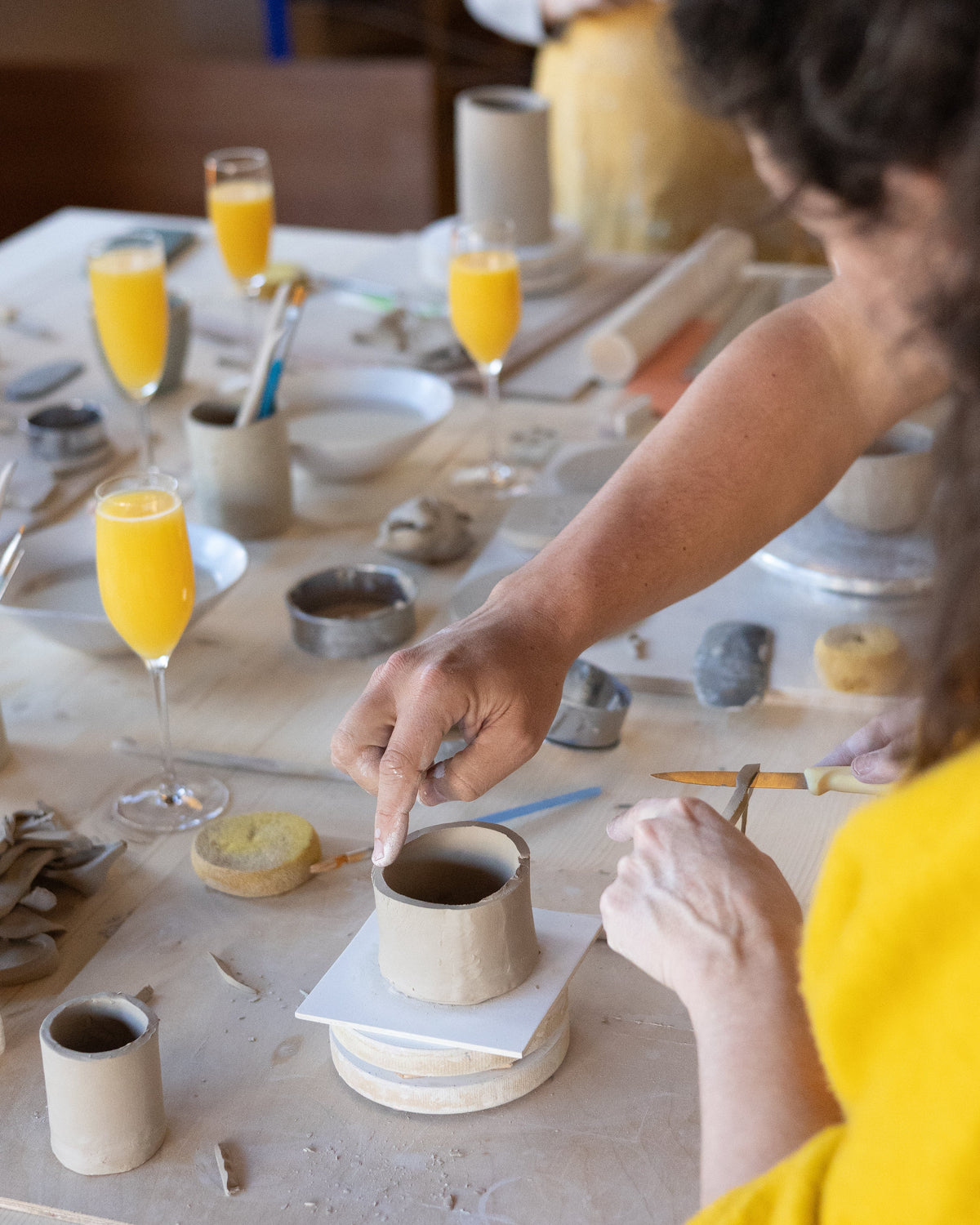 tasses cours de poterie  avec brunch 